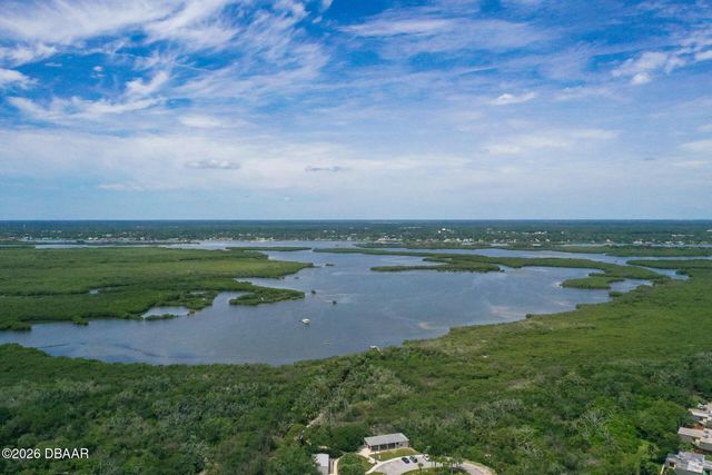 3800 Saxon Dr Apt 1A, New Smyrna Beach, FL 32169