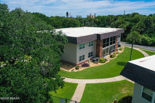 3800 Saxon Dr Apt 1A, New Smyrna Beach, FL 32169