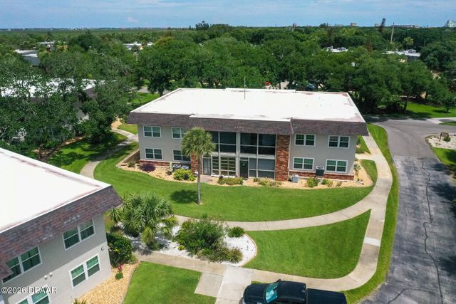 3800 Saxon Dr Apt 1A, New Smyrna Beach, FL 32169