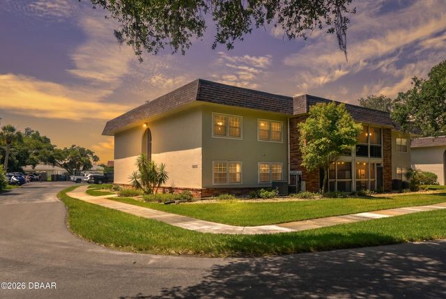 3800 Saxon Dr Apt 1A, New Smyrna Beach, FL 32169