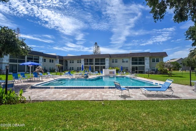 3800 Saxon Dr Apt 1A, New Smyrna Beach, FL 32169