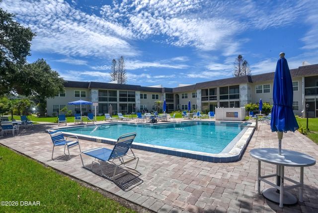 3800 Saxon Dr Apt 1A, New Smyrna Beach, FL 32169