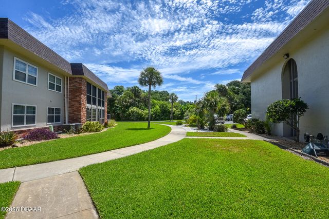 3800 Saxon Dr Apt 1A, New Smyrna Beach, FL 32169
