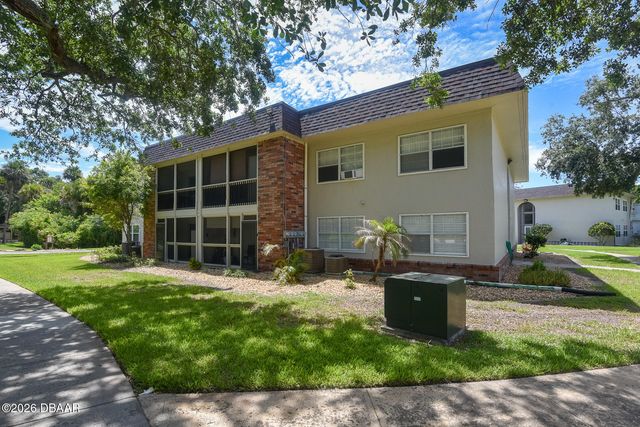 3800 Saxon Dr Apt 1A, New Smyrna Beach, FL 32169