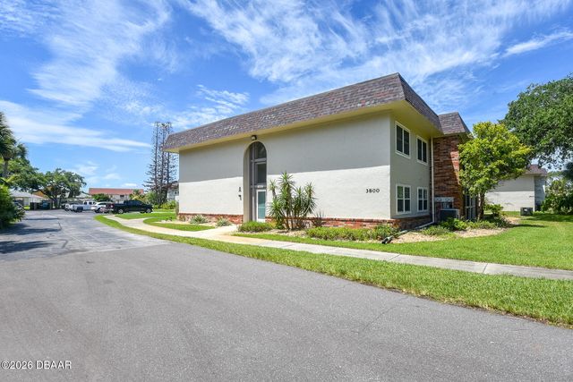 3800 Saxon Dr Apt 1A, New Smyrna Beach, FL 32169