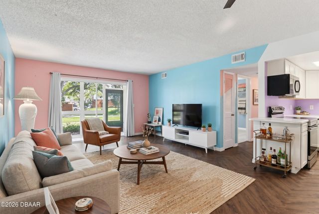 3800 Saxon Dr Apt 1A, New Smyrna Beach, FL 32169