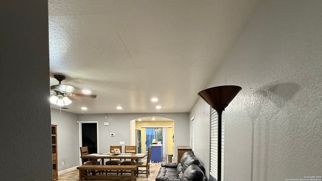 3431 W Calico Corner, San Antonio, TX 78245