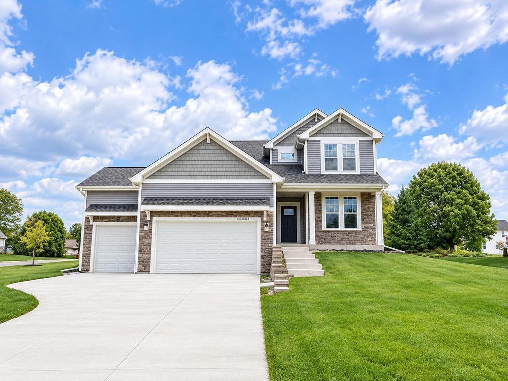 N101W16888 Tanglewood DRIVE, Germantown, WI 53022