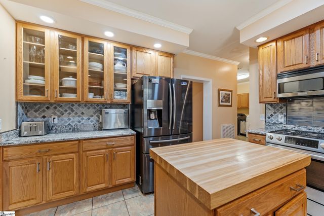 105 Greenville Church Road, Donalds, SC 29638