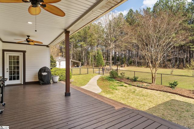 105 Greenville Church Road, Donalds, SC 29638