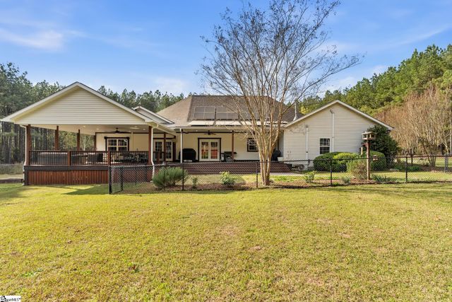 105 Greenville Church Road, Donalds, SC 29638