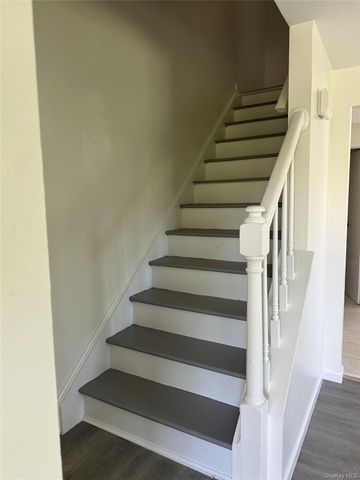 7 Maiden Lane, Ellenville, NY 12428