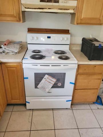 7 Maiden Lane, Ellenville, NY 12428