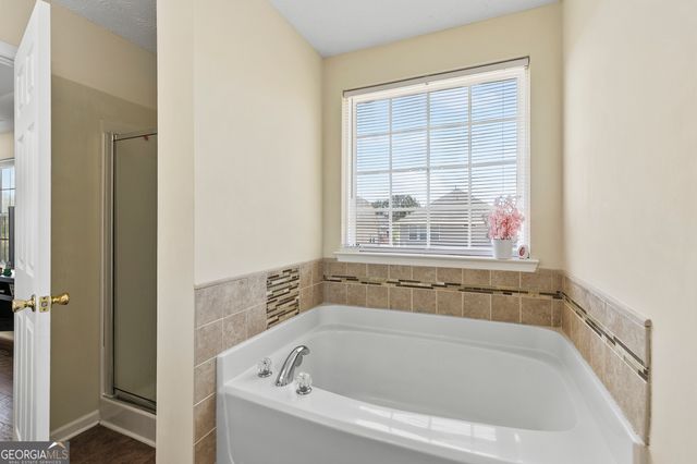 646 Hawthorn Lane, Grayson, GA 30017
