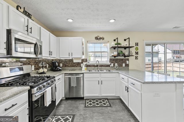 646 Hawthorn Lane, Grayson, GA 30017
