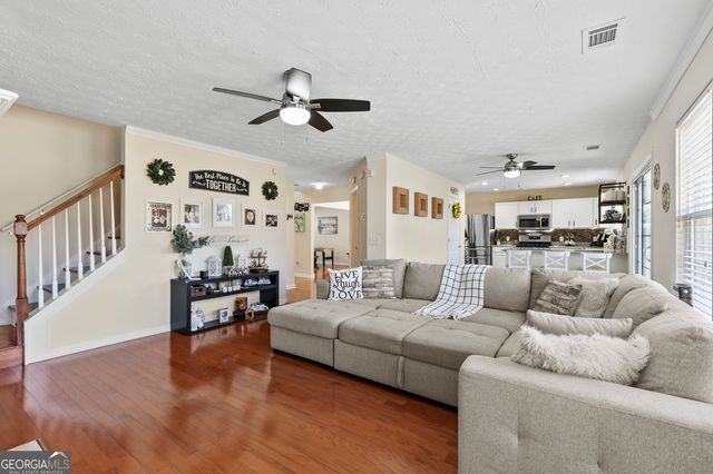 646 Hawthorn Lane, Grayson, GA 30017