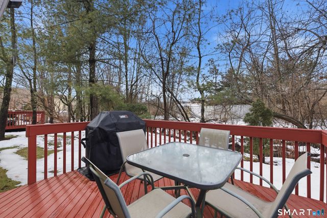 40 Oenoke Place APT 13, Stamford, CT 06907