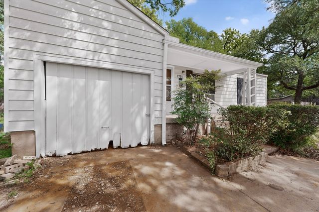 2701 Stark Street, Fort Worth, TX 76112