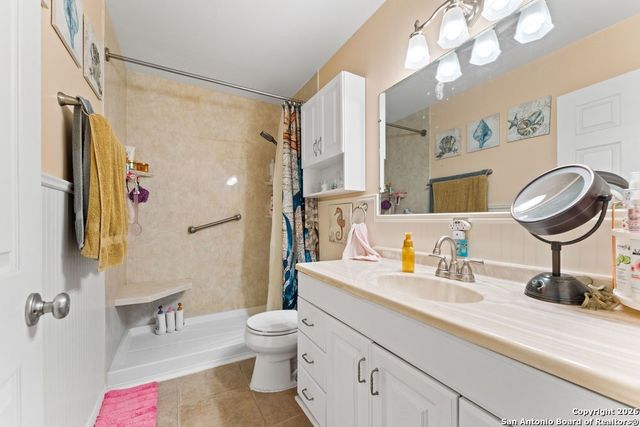 1226 Aaron Pl, San Antonio, TX 78221