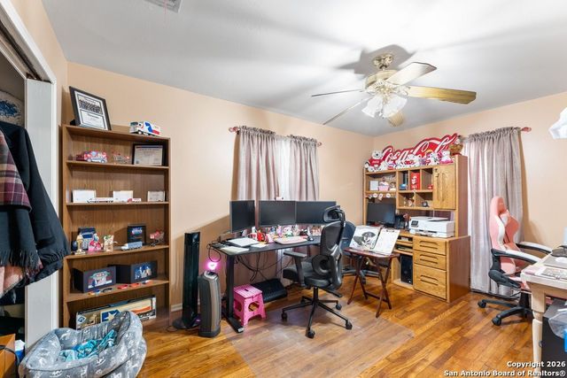 1226 Aaron Pl, San Antonio, TX 78221