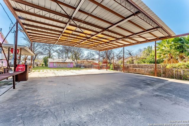 1226 Aaron Pl, San Antonio, TX 78221