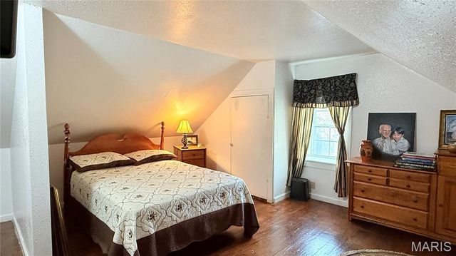 203 S Metter Avenue, Columbia, IL 62236