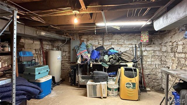 203 S Metter Avenue, Columbia, IL 62236