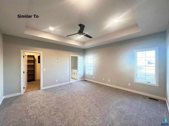 2801 S Maplewood Ave Avenue, Sioux Falls, SD 57110