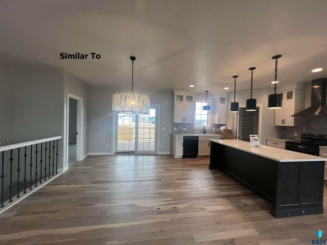 2801 S Maplewood Ave Avenue, Sioux Falls, SD 57110