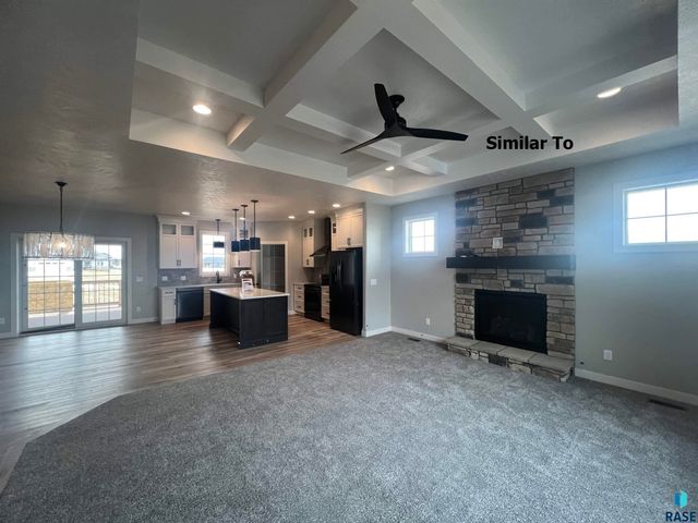 2801 S Maplewood Ave Avenue, Sioux Falls, SD 57110
