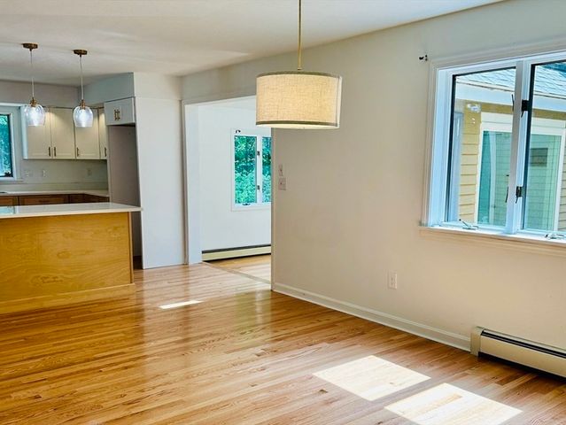 12 Baker Rd, Salisbury, MA 01952