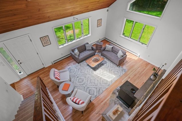 12 Baker Rd, Salisbury, MA 01952