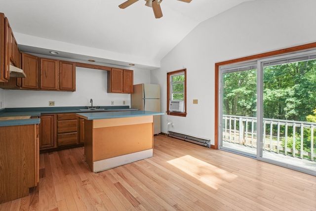 12 Baker Rd, Salisbury, MA 01952