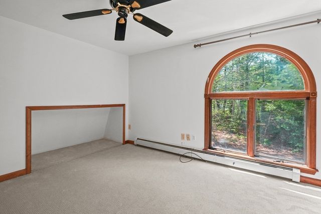 12 Baker Rd, Salisbury, MA 01952