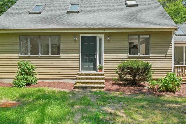 12 Baker Rd, Salisbury, MA 01952