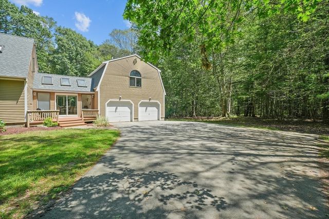 12 Baker Rd, Salisbury, MA 01952