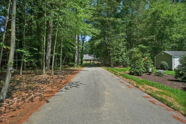 12 Baker Rd, Salisbury, MA 01952