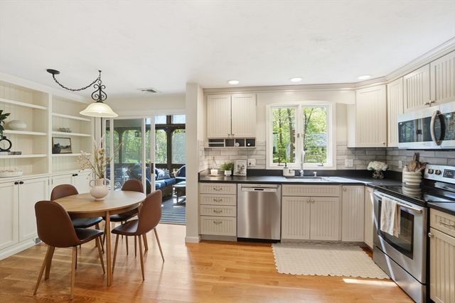 562 High St, North Attleboro, MA 02760