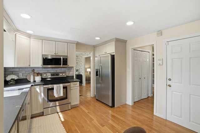 562 High St, North Attleboro, MA 02760