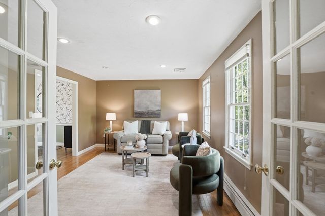562 High St, North Attleboro, MA 02760