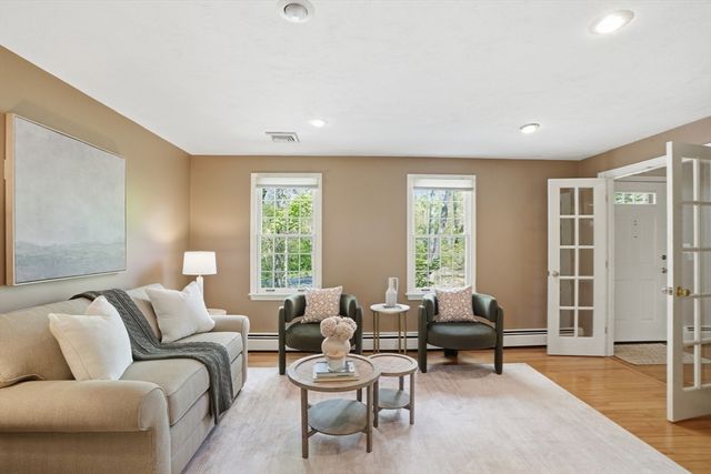 562 High St, North Attleboro, MA 02760