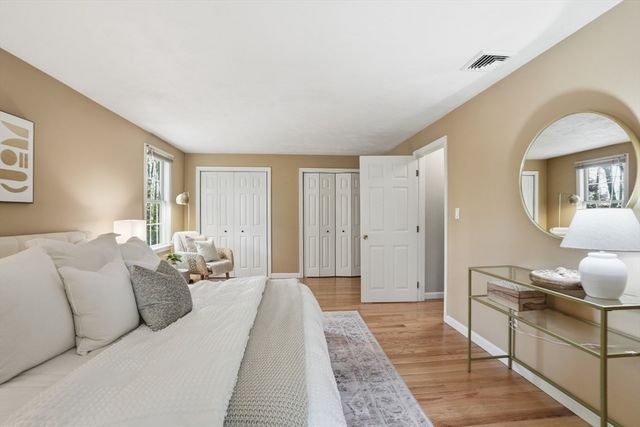 562 High St, North Attleboro, MA 02760