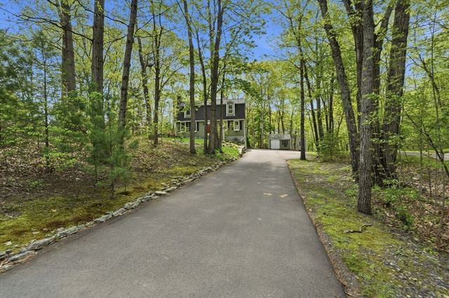 562 High St, North Attleboro, MA 02760