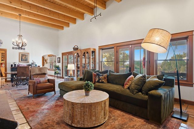 27 Homestead Lane, Placitas, NM 87043