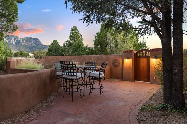 27 Homestead Lane, Placitas, NM 87043