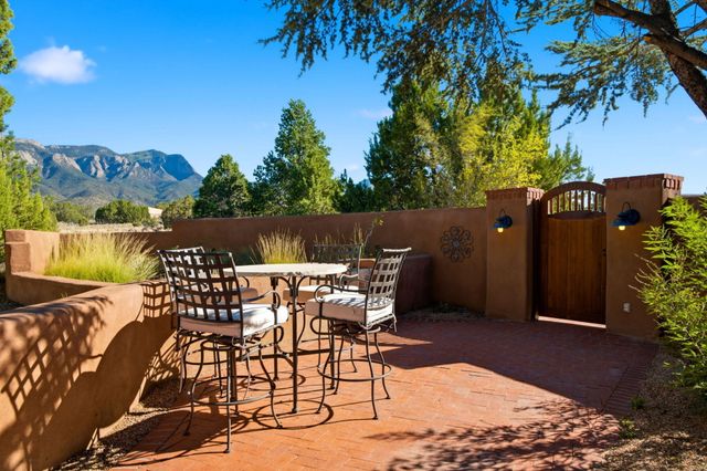 27 Homestead Lane, Placitas, NM 87043
