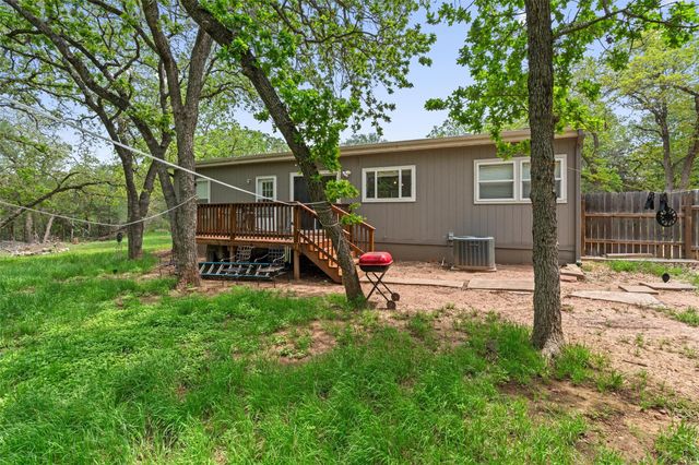 137 Scarlet Harts LN, Dale, TX 78616