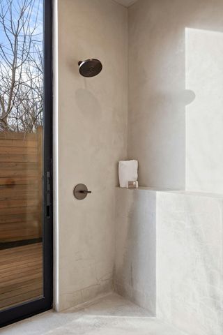 910 W Johanna ST, Austin, TX 78704