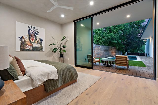 910 W Johanna ST, Austin, TX 78704