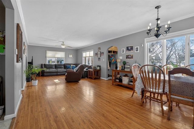 1300 SW 2nd Avenue, Waverly, IA 50677